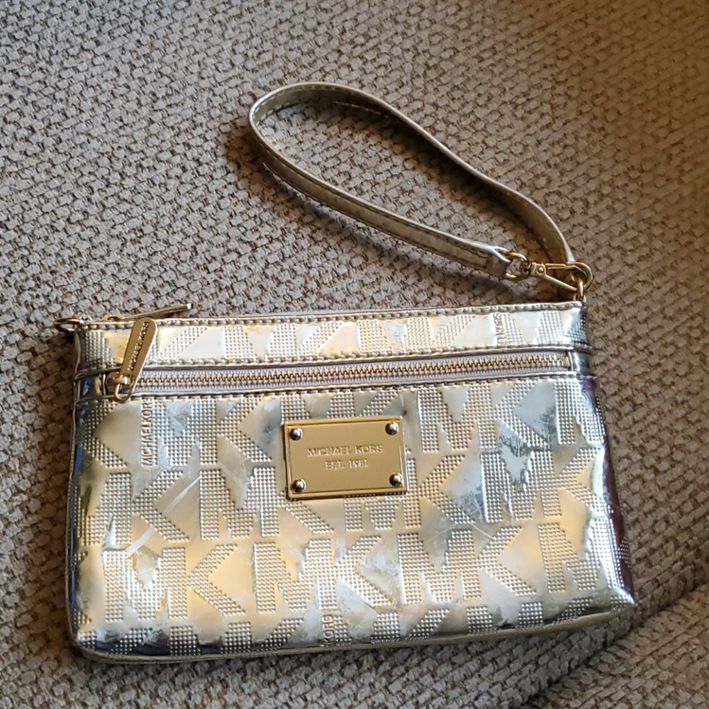 Michael Kors signature leather wristlet